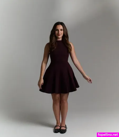 Elle Mulvaney OnlyFans Thumbnail #NrpIb2N70A