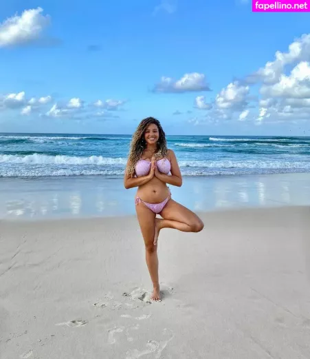 Elle Osili Wood OnlyFans Thumbnail #2HFoLl3XhX