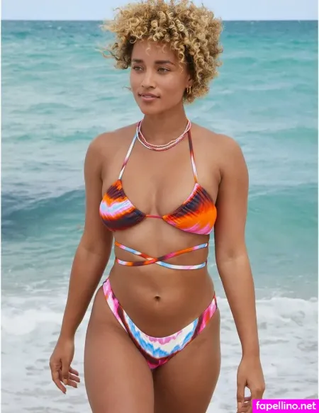 Elle Smith OnlyFans Thumbnail #wREFs8FUmM