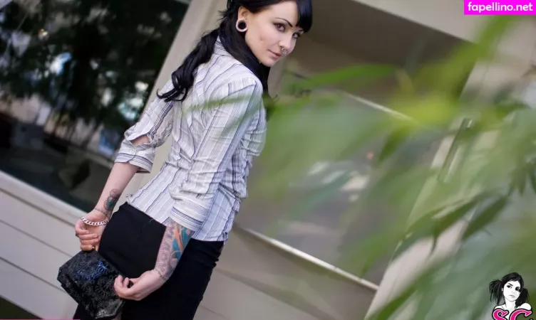 Elle Stranger 1 OnlyFans Thumbnail #0x1I2Hd8UR