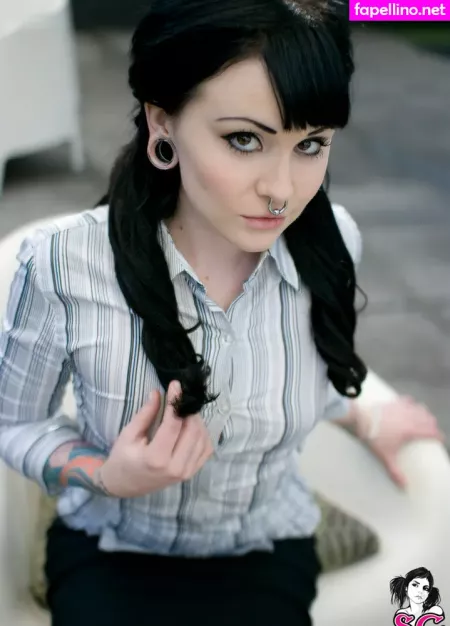 Elle Stranger 1 OnlyFans Thumbnail #7aXJcZXm2R