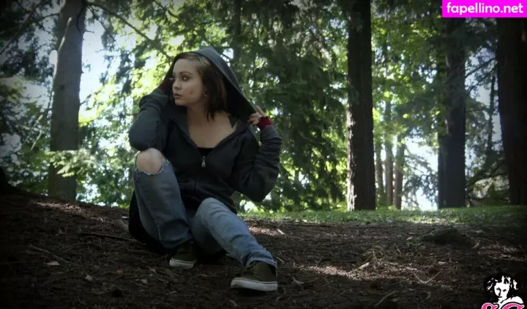 Elle Stranger 1 OnlyFans Thumbnail #Qez8Jy8DqD