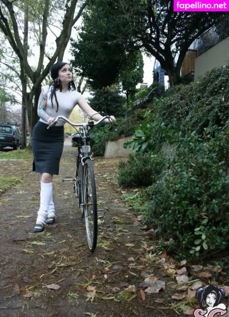 Elle Stranger 1 OnlyFans Thumbnail #QgAfeIYrEs