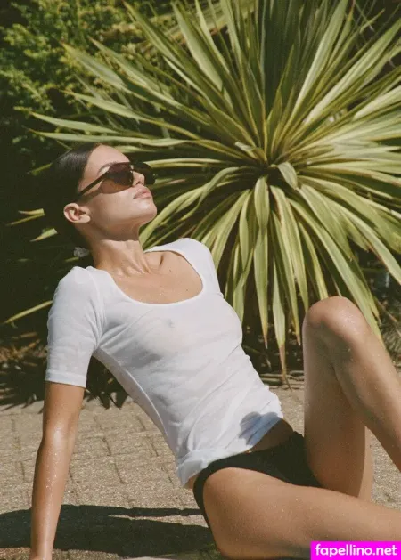 Elle Trowbridge OnlyFans Thumbnail #cH30uGlLrK