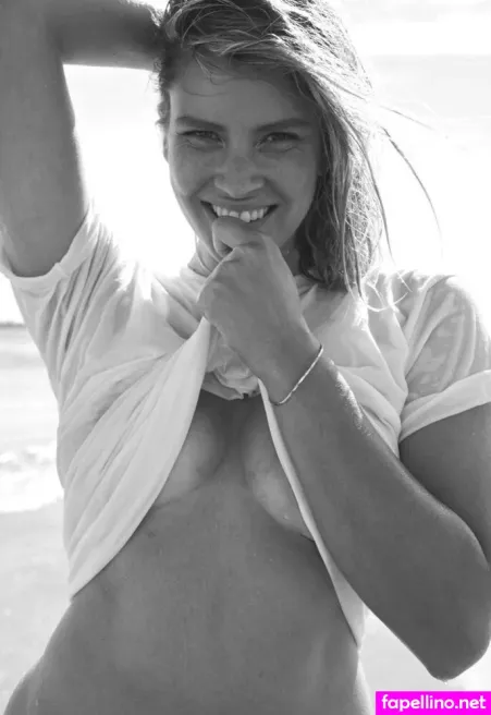 Elle Wagner OnlyFans Thumbnail #W3nOQAhgPM