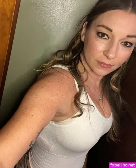 Elleamator OnlyFans Thumbnail #UYgHKz5QTm