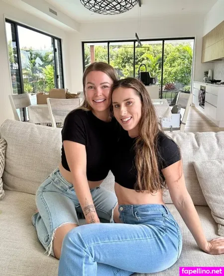 Elleandtash OnlyFans Thumbnail #rRcnDNANJe