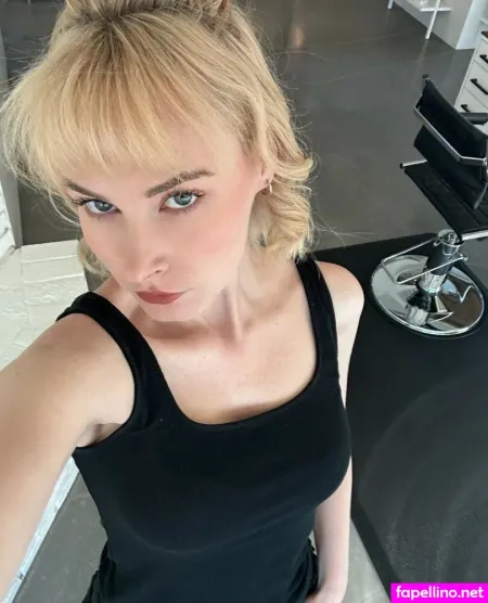 Ellebisous OnlyFans Thumbnail #ufq8OGqSJJ