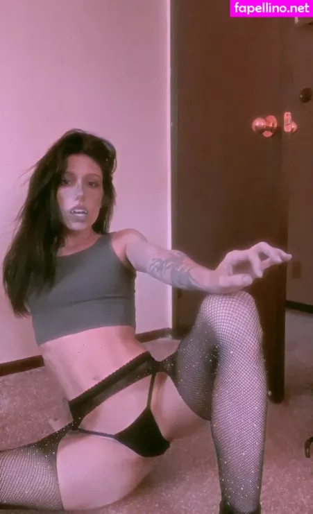 Ellecakes OnlyFans Thumbnail #g1aeoImywJ