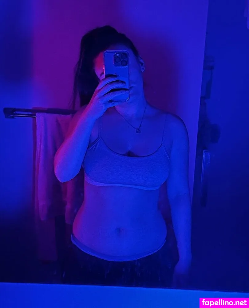 ElleDolce_, daintybabyelle, ellethom, noellethomson Nude Leaked OnlyFans Photo #2UNzG8a4Sb