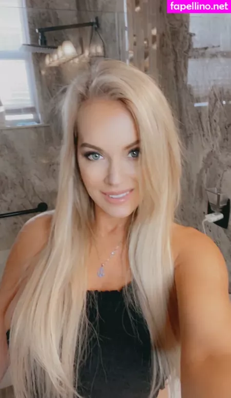 Ellehotmom OnlyFans Thumbnail #3X2306nFQq