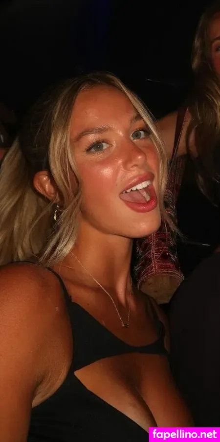 Ellejowett OnlyFans Thumbnail #WCYf3saQqP