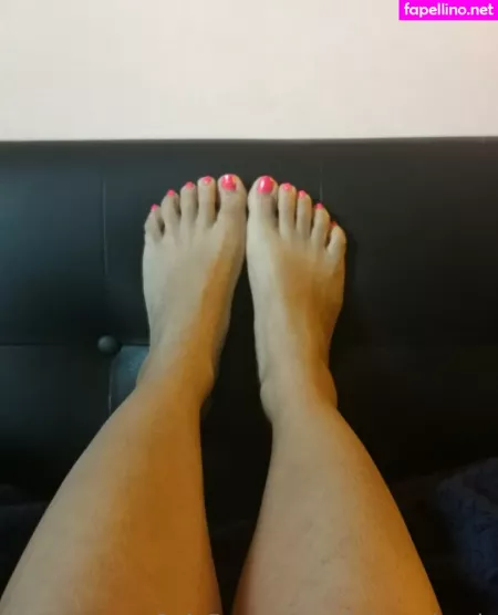 Ellelovesheels OnlyFans Thumbnail #2KhEhV2Q3A