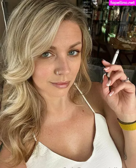 Ellelyon OnlyFans Thumbnail #oymk498bup