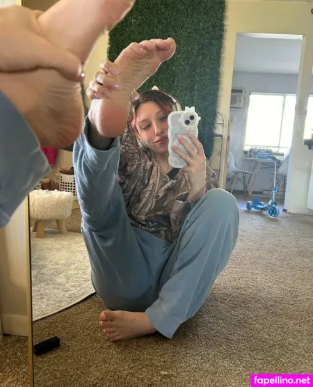 Ellemarzfree OnlyFans Thumbnail #7cRK4mQTg1