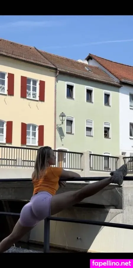 Ellen Akesson OnlyFans Thumbnail #HuuPFJI5mM