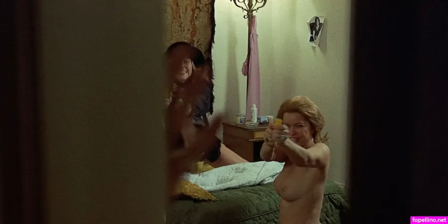 Ellen Burstyn OnlyFans Thumbnail #p7MTwojMYx