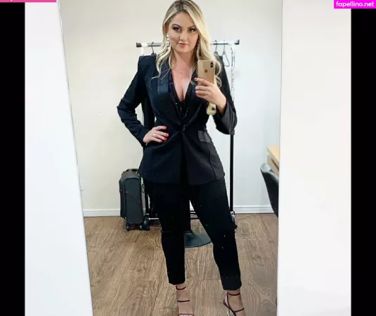 Ellen Rocche OnlyFans Thumbnail #vlwilcqlyX