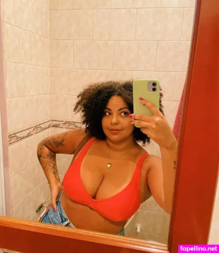 Ellen Rodrigues OnlyFans Thumbnail #OliQMPoHhQ