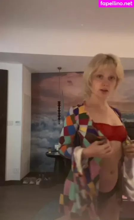 Ellen Sheidlin OnlyFans Thumbnail #trXInP6X9y