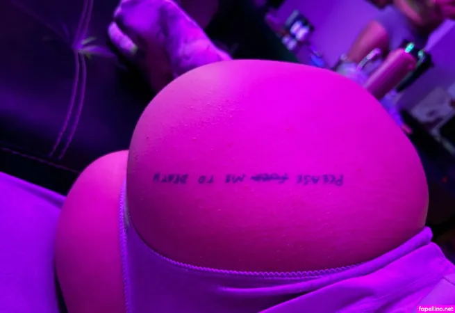 Elleofhellfree OnlyFans Thumbnail #Ugh3Y42m3S