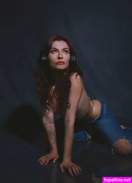 Elleofhellfree OnlyFans Thumbnail #wDjUNCnDVU