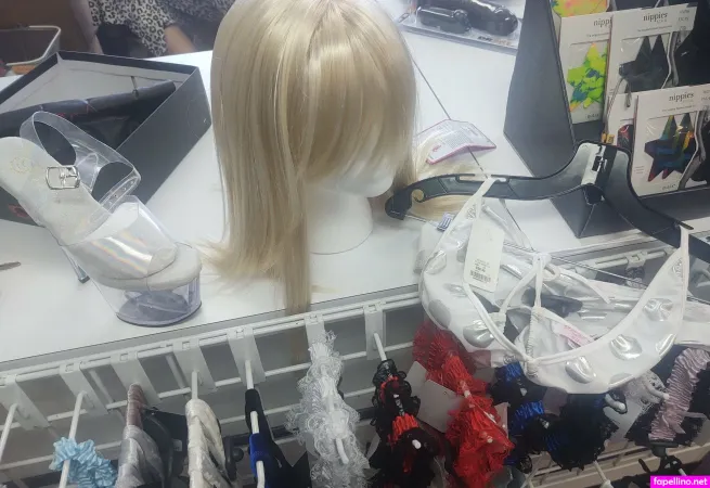 Elleohv Ee OnlyFans Thumbnail #hNYDpLVdpN