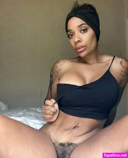 Ellepeach OnlyFans Thumbnail #rYt8HBmdrE