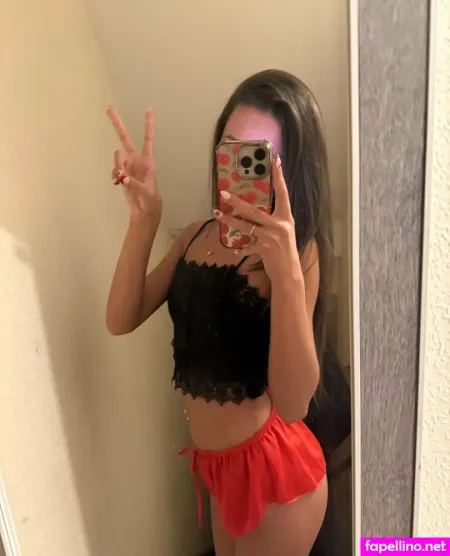 Ellequin OnlyFans Thumbnail #YnNiZUn3eP