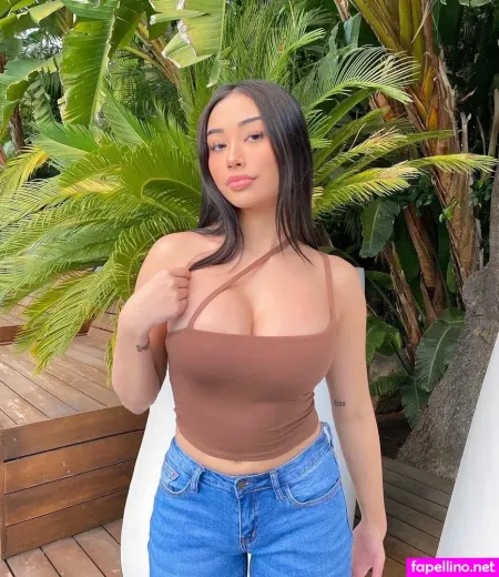 Ellerie Marie OnlyFans Thumbnail #w9REJJ8SE1