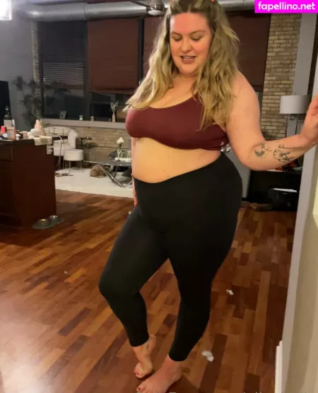 Ellesbelly OnlyFans Thumbnail #0cyCozqHpN