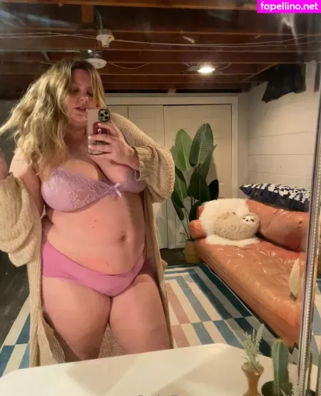 Ellesbelly OnlyFans Thumbnail #JppwccBcZ1