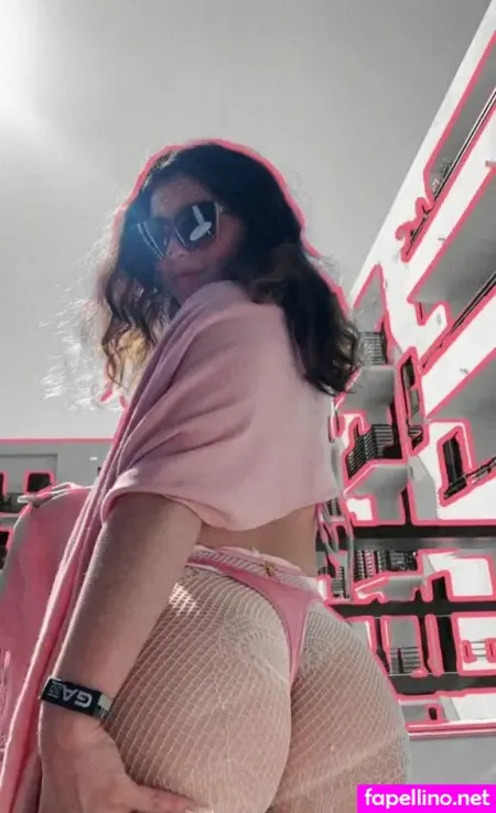 Elleskiii OnlyFans Thumbnail #IxlNzEP7jI