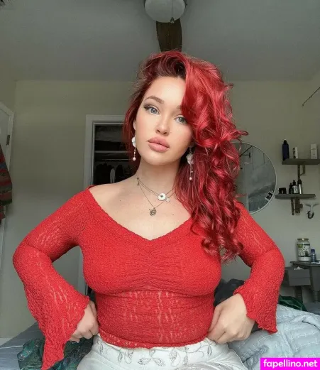 Elley Duhe OnlyFans Thumbnail #CCIzRfJjcn