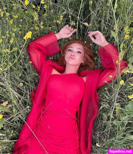 Elley Duhe OnlyFans Thumbnail #Y1TqV08xXS