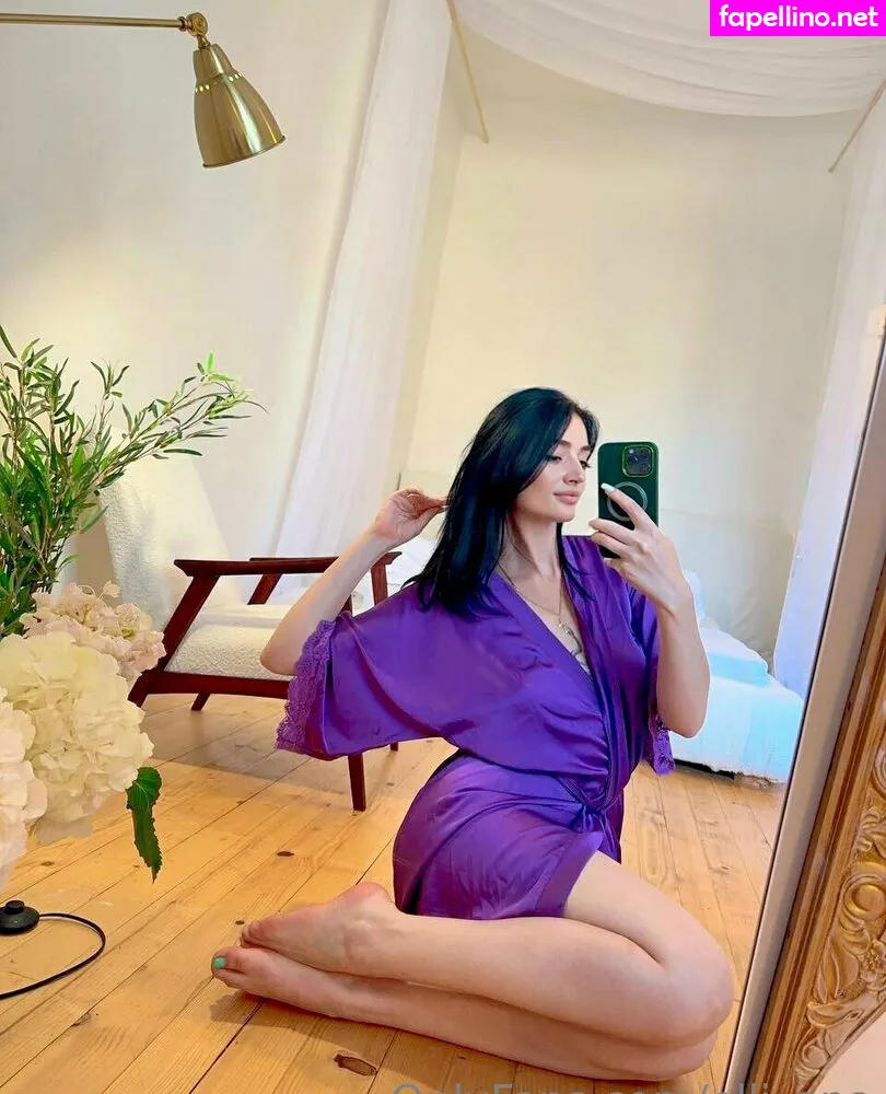 elli_ana, ellianawalmsley_ Nude Leaked OnlyFans Photo #BWD5i2BJum