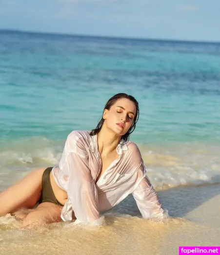 Elli Avrram OnlyFans Thumbnail #BMBeKMLqef