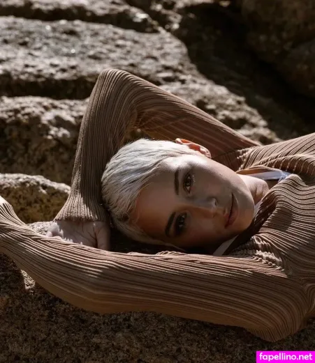 Elli H OnlyFans Thumbnail #CALwvAUc5o