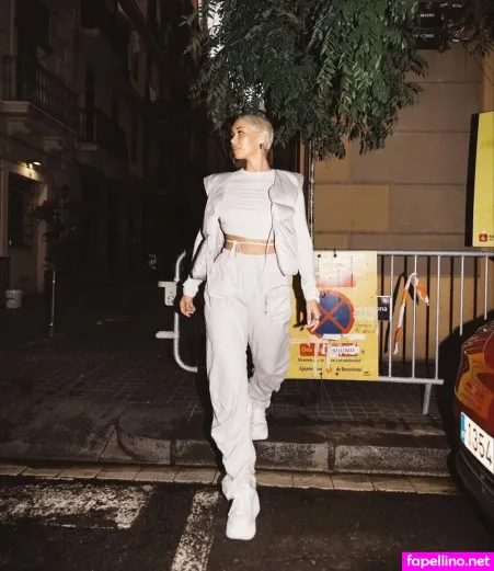 Elli H OnlyFans Thumbnail #GltRIAtug0