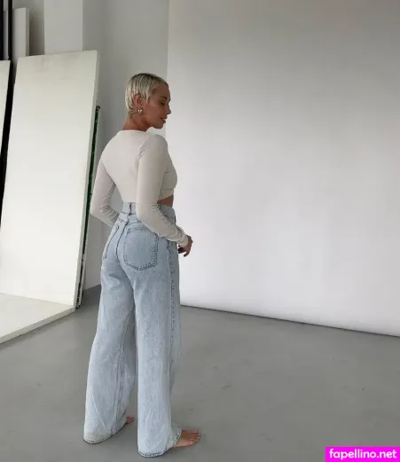 Elli H OnlyFans Thumbnail #hdlgUvLQDz