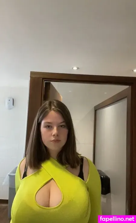 Ellie B OnlyFans Thumbnail #POufrP9rd7