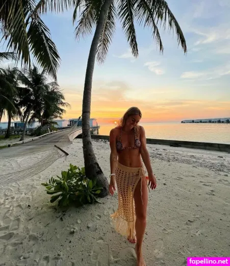 Ellie Carpenter OnlyFans Thumbnail #alEAEThFMV