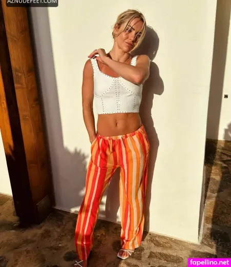 Ellie Carpenter OnlyFans Thumbnail #xVy3K6Dq3R