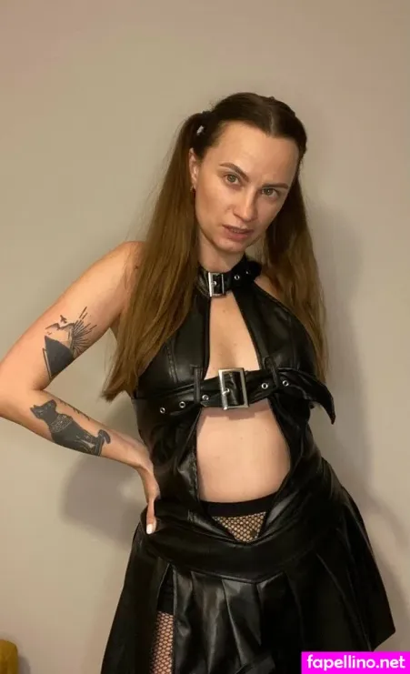 Ellie Clark OnlyFans Thumbnail #KGghltUBhG