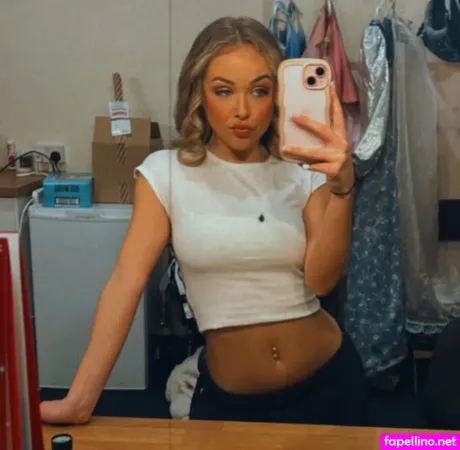 Ellie Dadd OnlyFans Thumbnail #RScVmzajaT