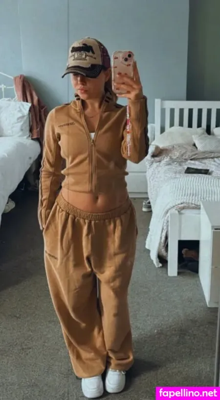 Ellie Dadd OnlyFans Thumbnail #pLvA6NsSxE