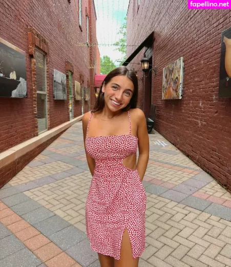 Ellie Dobleske OnlyFans Thumbnail #8o5UXc4zw3