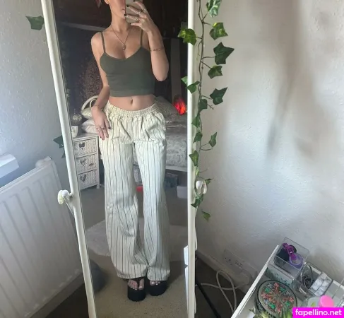 Ellie Done OnlyFans Thumbnail #3bwIndfZBh