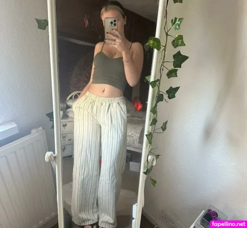 Ellie Done OnlyFans Thumbnail #ZuoHi5SLrq