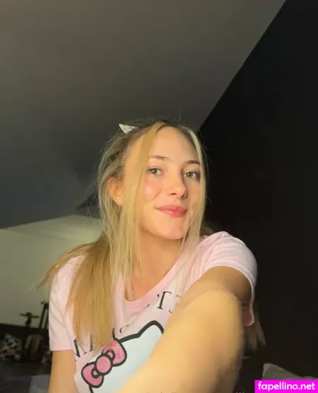 Ellie Edwards OnlyFans Thumbnail #I8qPOxbg2k